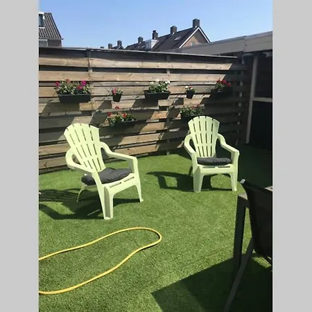 Chez Nayla Bovenkarspel
